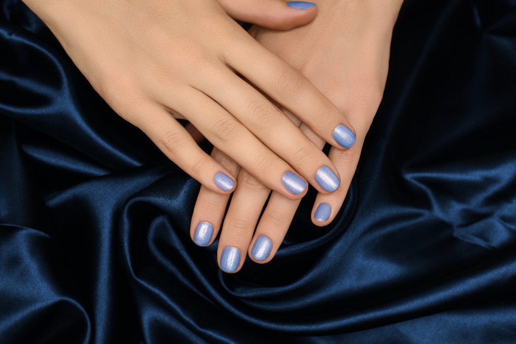 blue nails 1